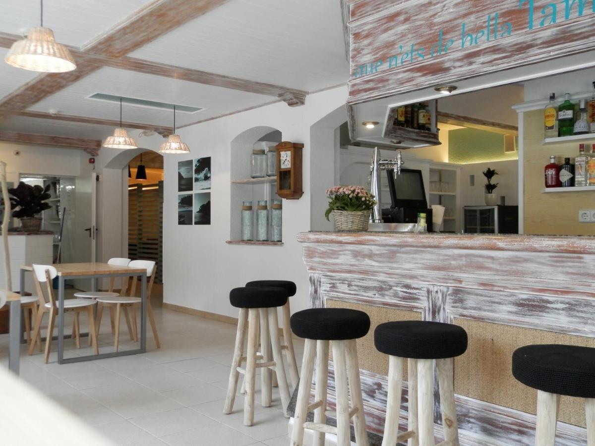 Apartaments Tamariu Eksteriør billede